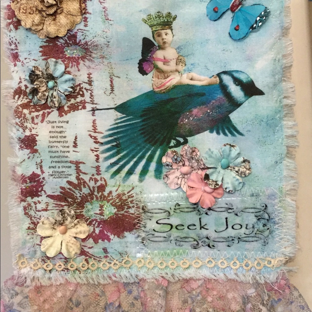 Bundle your likes for discounts! 💞💕👛💰